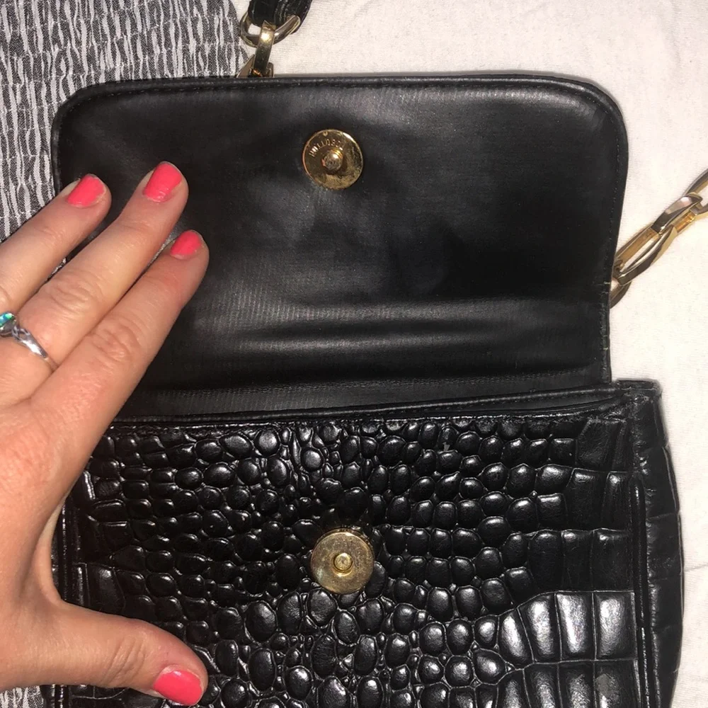 Vintage Vinyl Pleather snakeskin gold chain crossbody purse